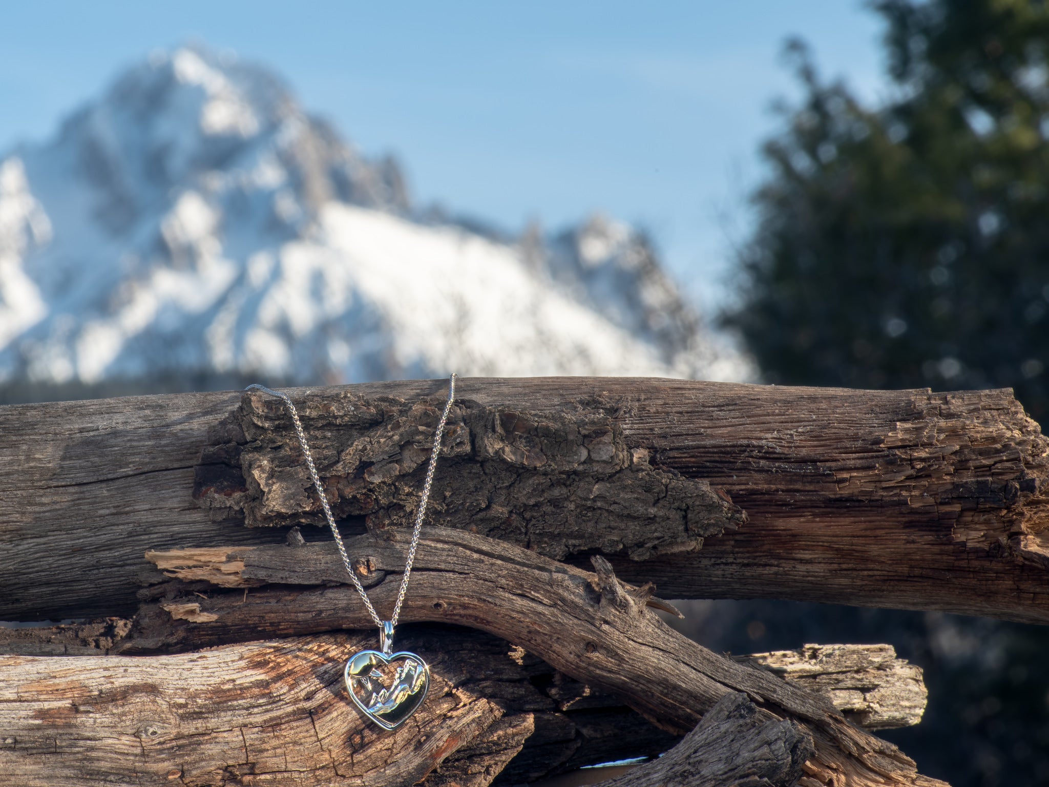 Mountain Heart Pendant - Image 3